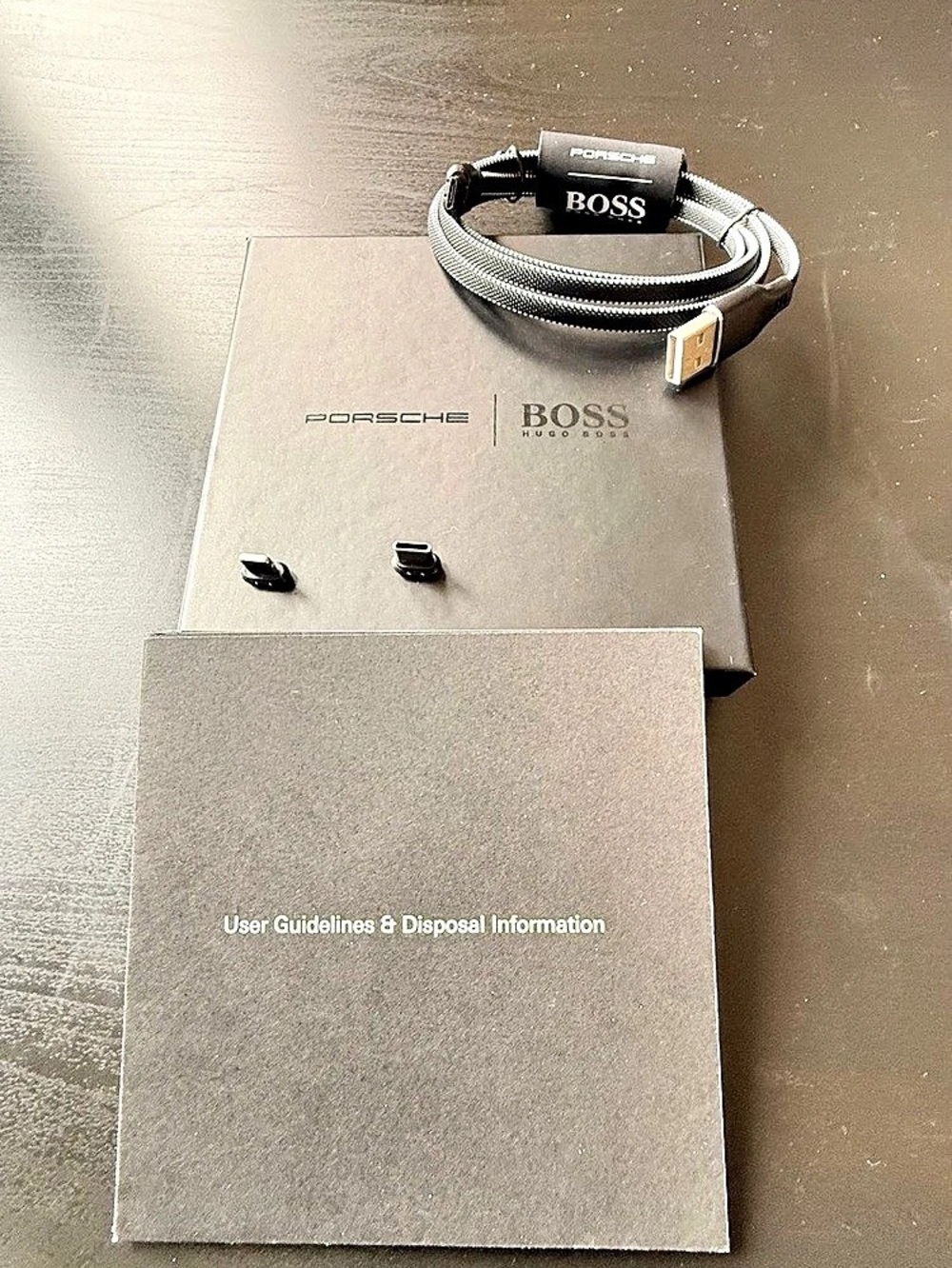 Porsche x HUGO BOSS 3-in-1 Multi-Charging Cable Set